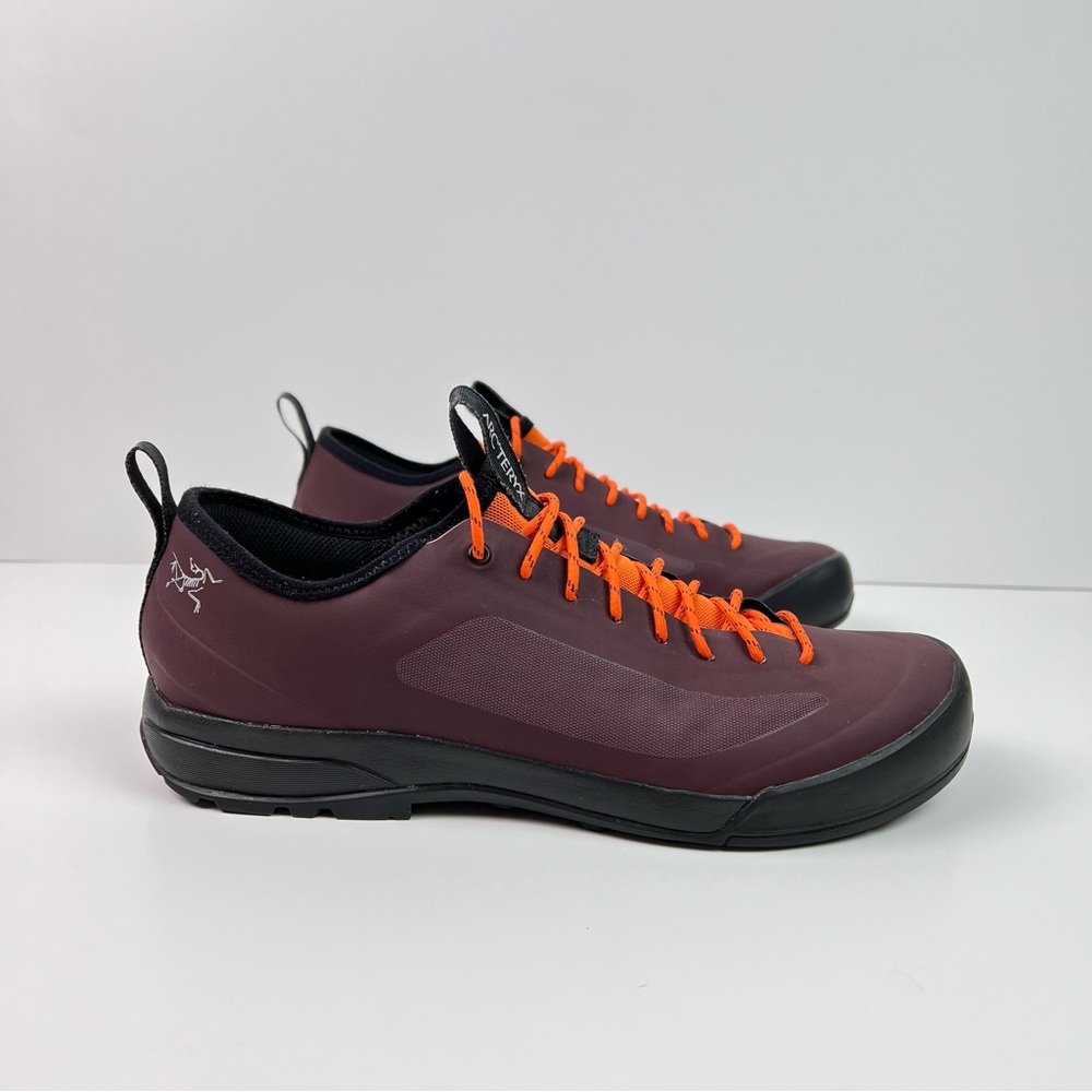 Arc’teryx Hiking Shoes Women’s size 7.5 Dark Red With Orange Laces.